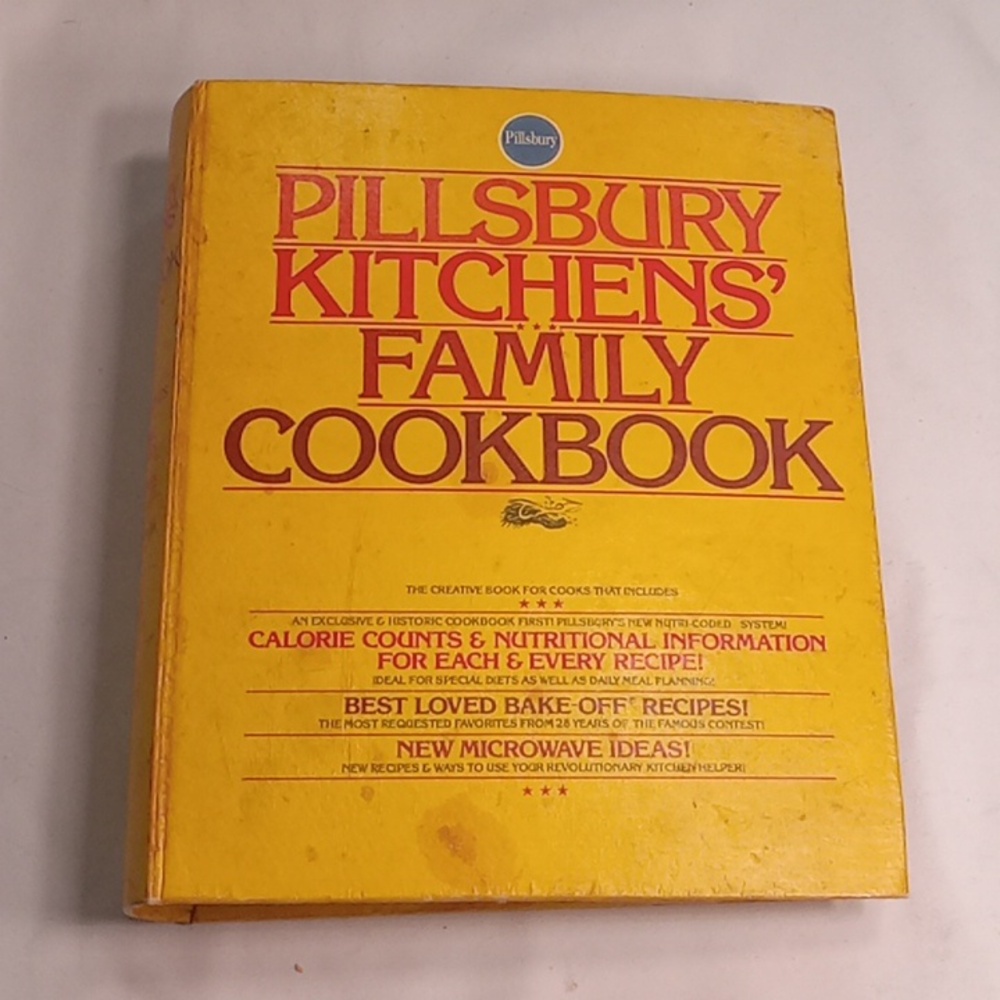 SOLD Pillsbury Kitchens' Family Cookbook 3rd Printing Vtg 1981  HB